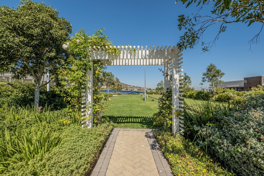 1 Bedroom Property for Sale in Baronetcy Estate Western Cape